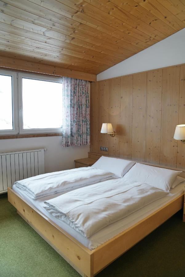 Piz Alpin B&B โคลฟอสโก ภายนอก รูปภาพ