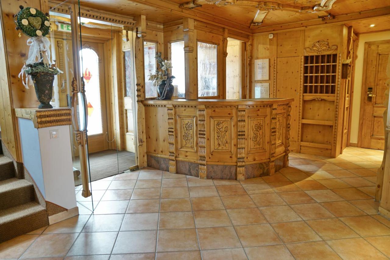 Piz Alpin B&B โคลฟอสโก ภายนอก รูปภาพ