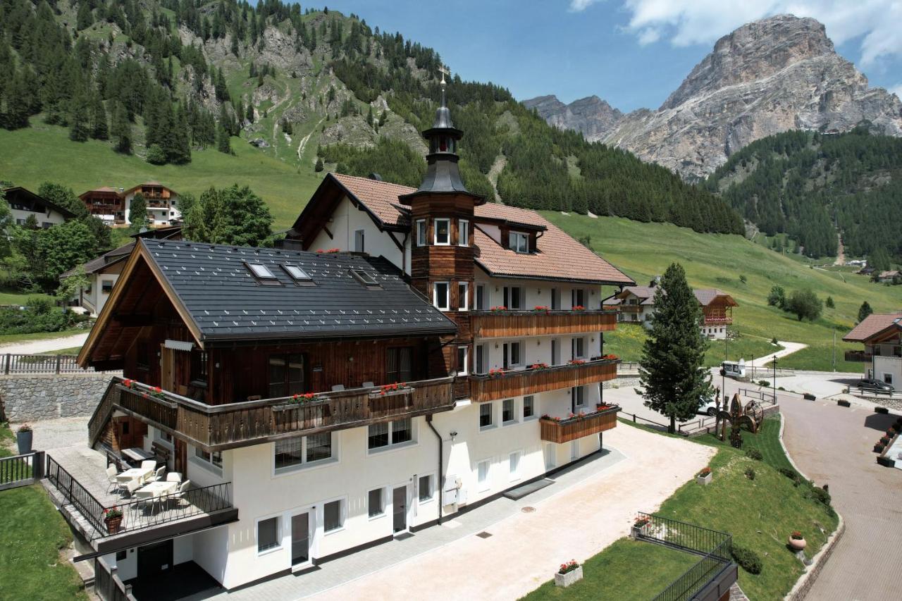 Piz Alpin B&B โคลฟอสโก ภายนอก รูปภาพ